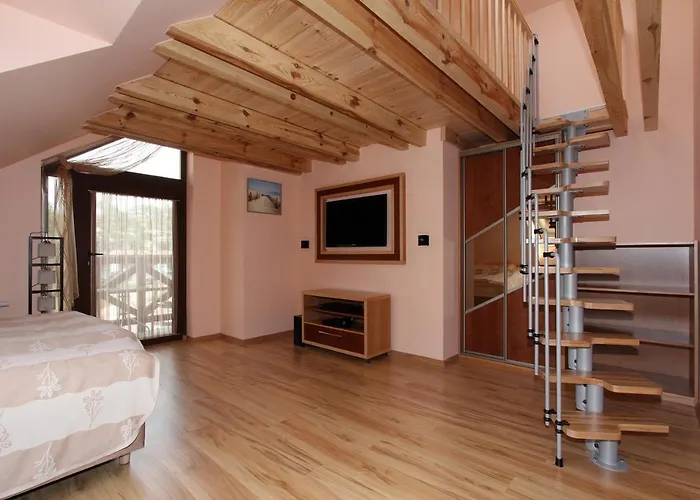 Apartamenty & Restauracja Nadmorska