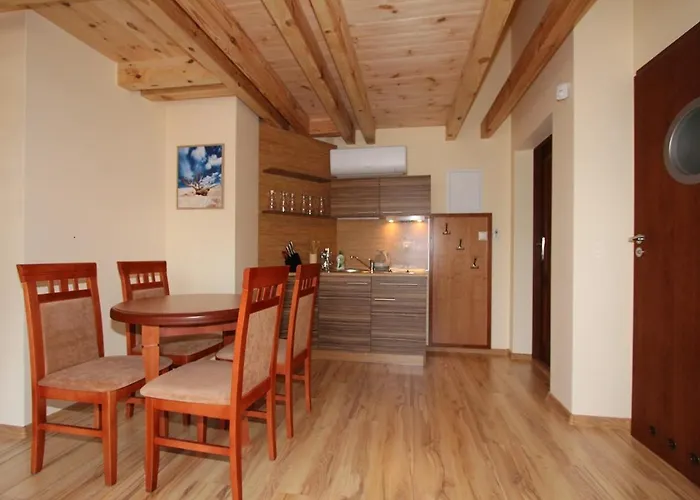Apartamenty & Restauracja Nadmorska